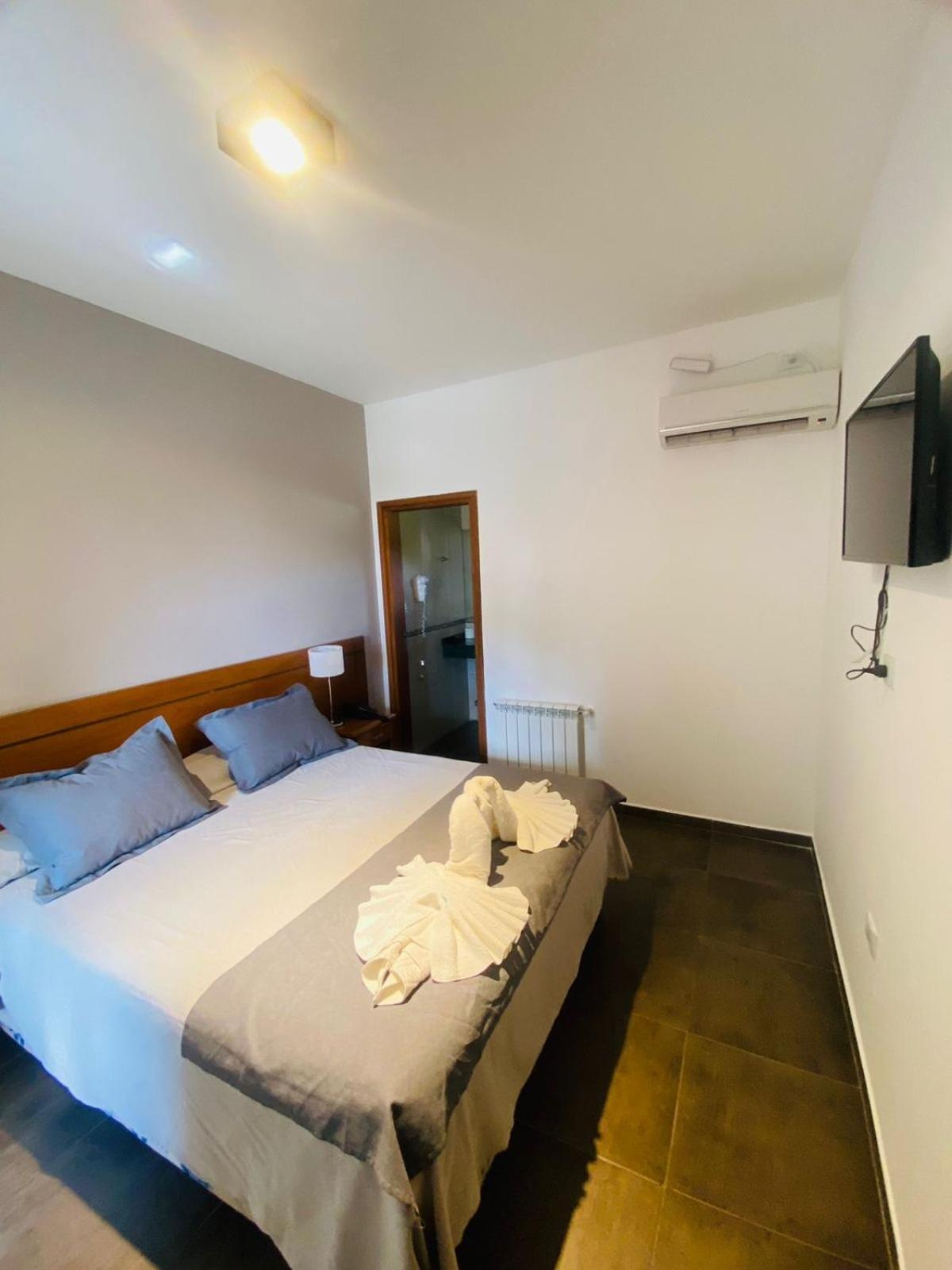 Ranqueles Hotel Villa Carlos Paz Buitenkant foto